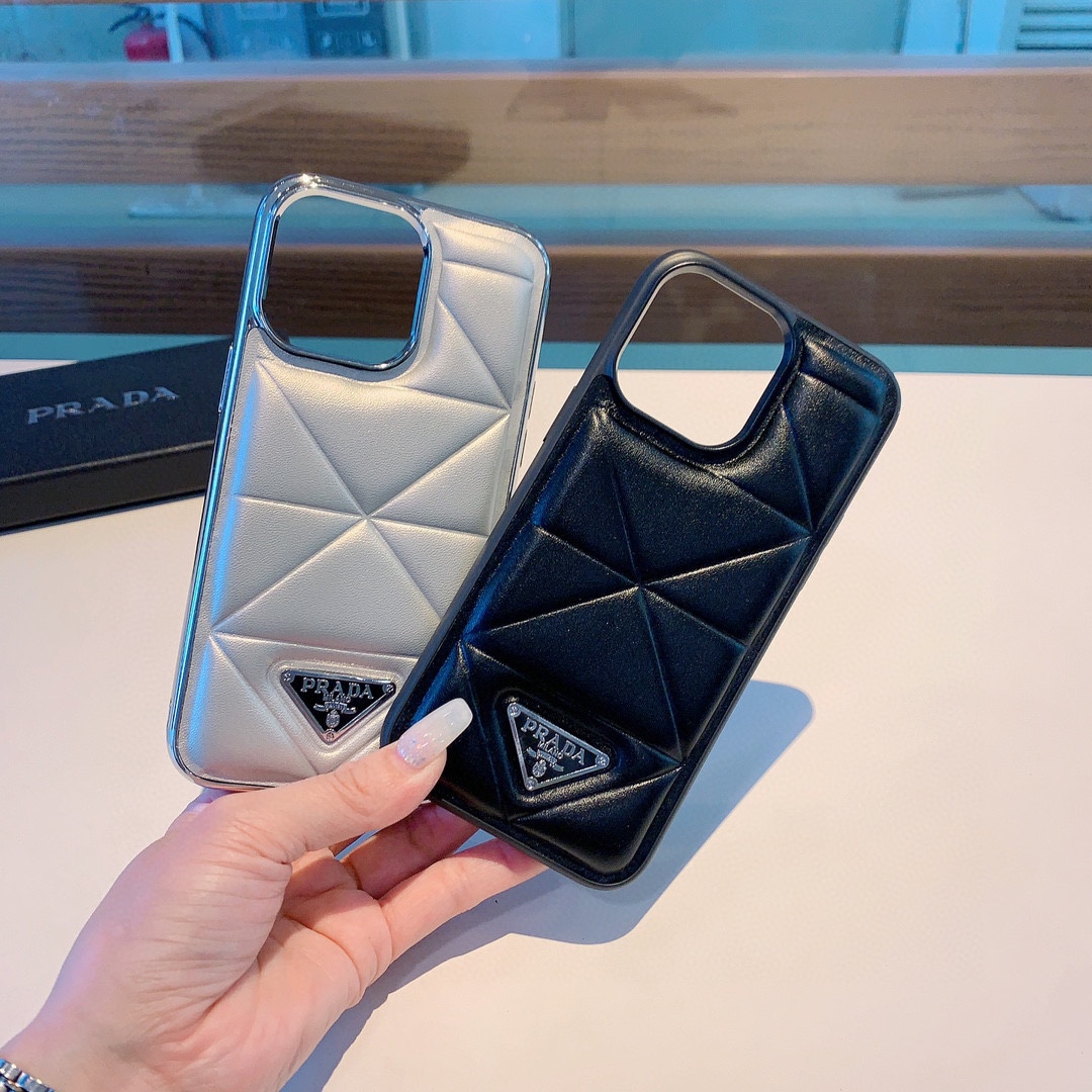Bagsaaa Pra*a Logo Phone Case 2 colors