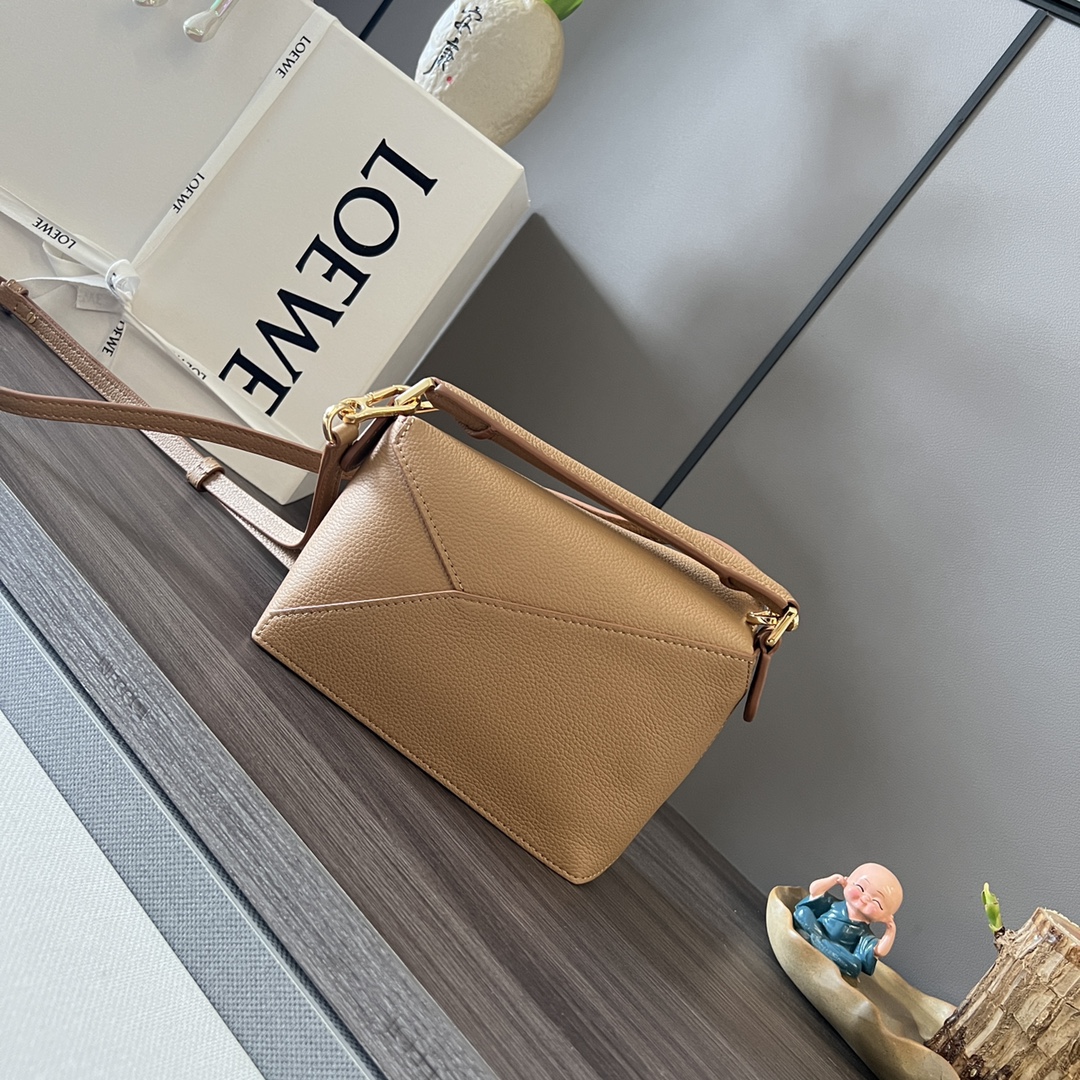 Bagsaaa L0ew* Mini Puzzle bag in classic calfskin brown