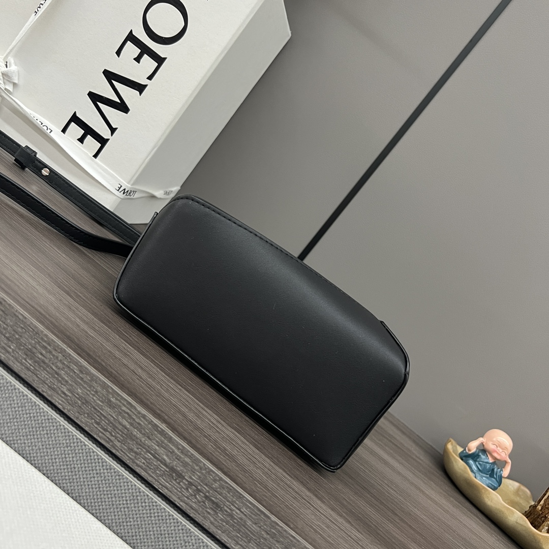 Bagsaaa L0ew* Mini Puzzle bag in classic calfskin black