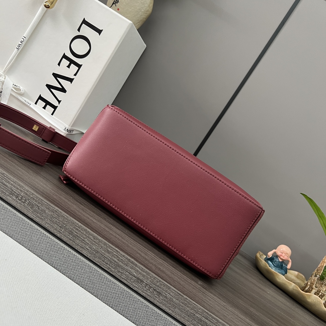 Bagsaaa L0ew* Mini Puzzle bag in classic calfskin burgundy