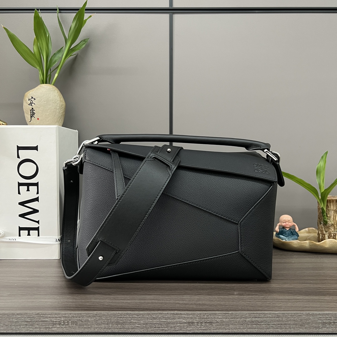 Bagsaaa L0ew* Puzzle bag in classic calfskin black - 29*19.5*14cm