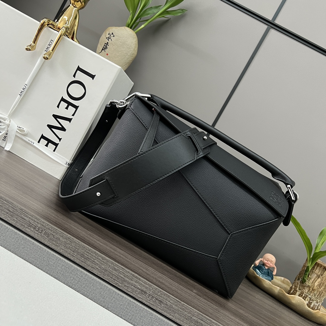 Bagsaaa L0ew* Puzzle bag in classic calfskin black - 29*19.5*14cm