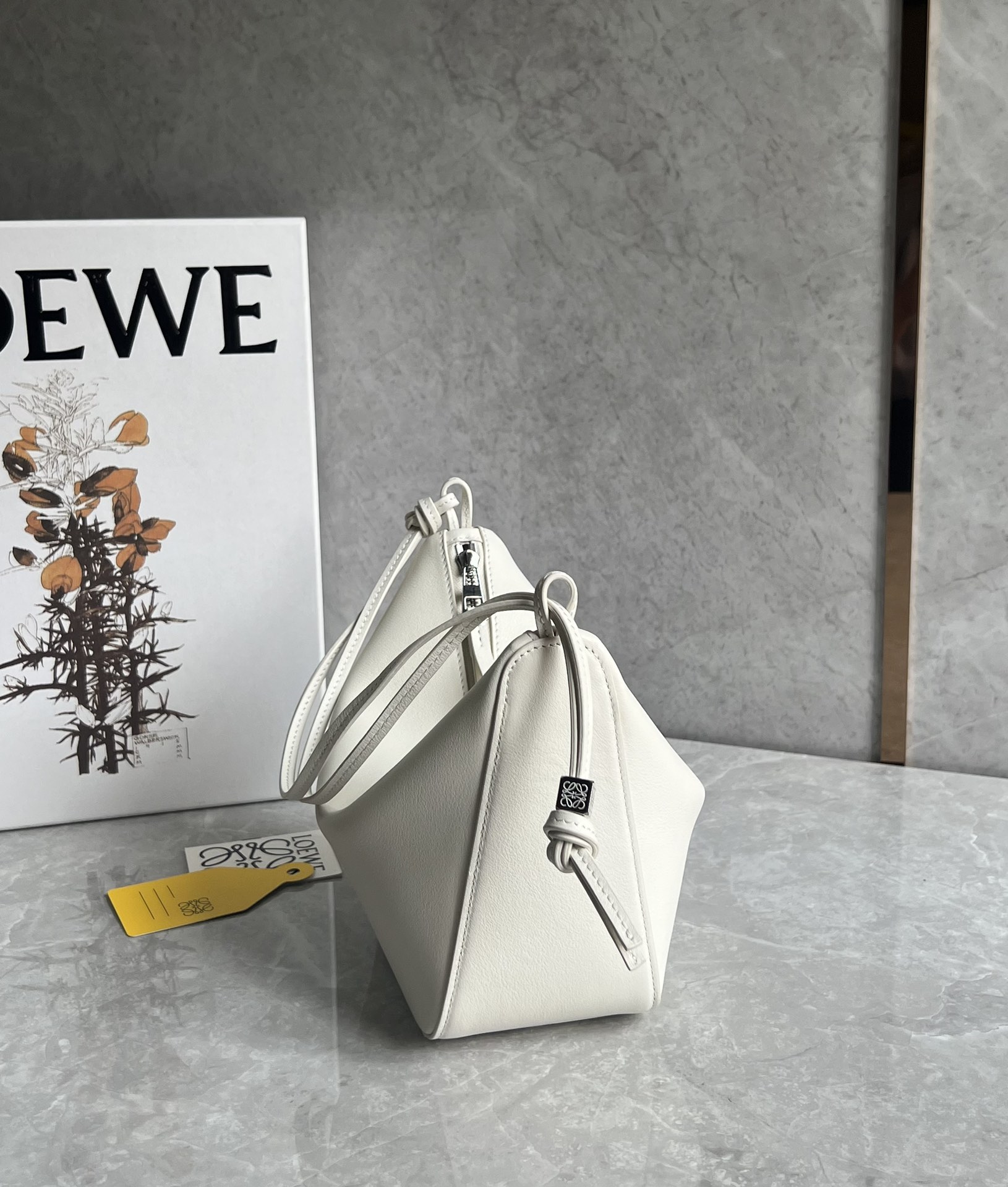 Bagsaaa L0ew* Hammock Hobo Bag in classsic calfskin white - 28*17*9.5cm