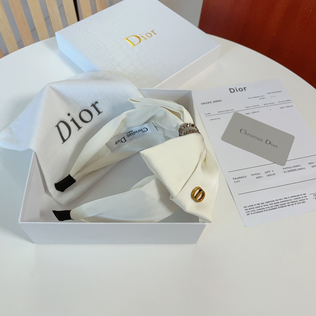 Bagsaaa D10r White Hairban