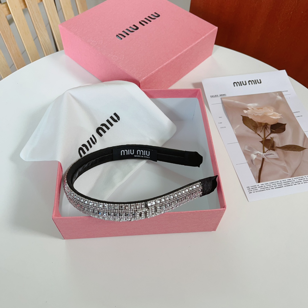 Bagsaaa M1um1u Crystal Hairban