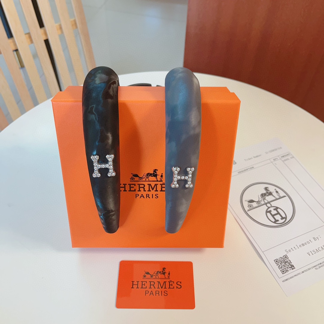 Bagsaaa H**me5 Hairban Crystal H Logo