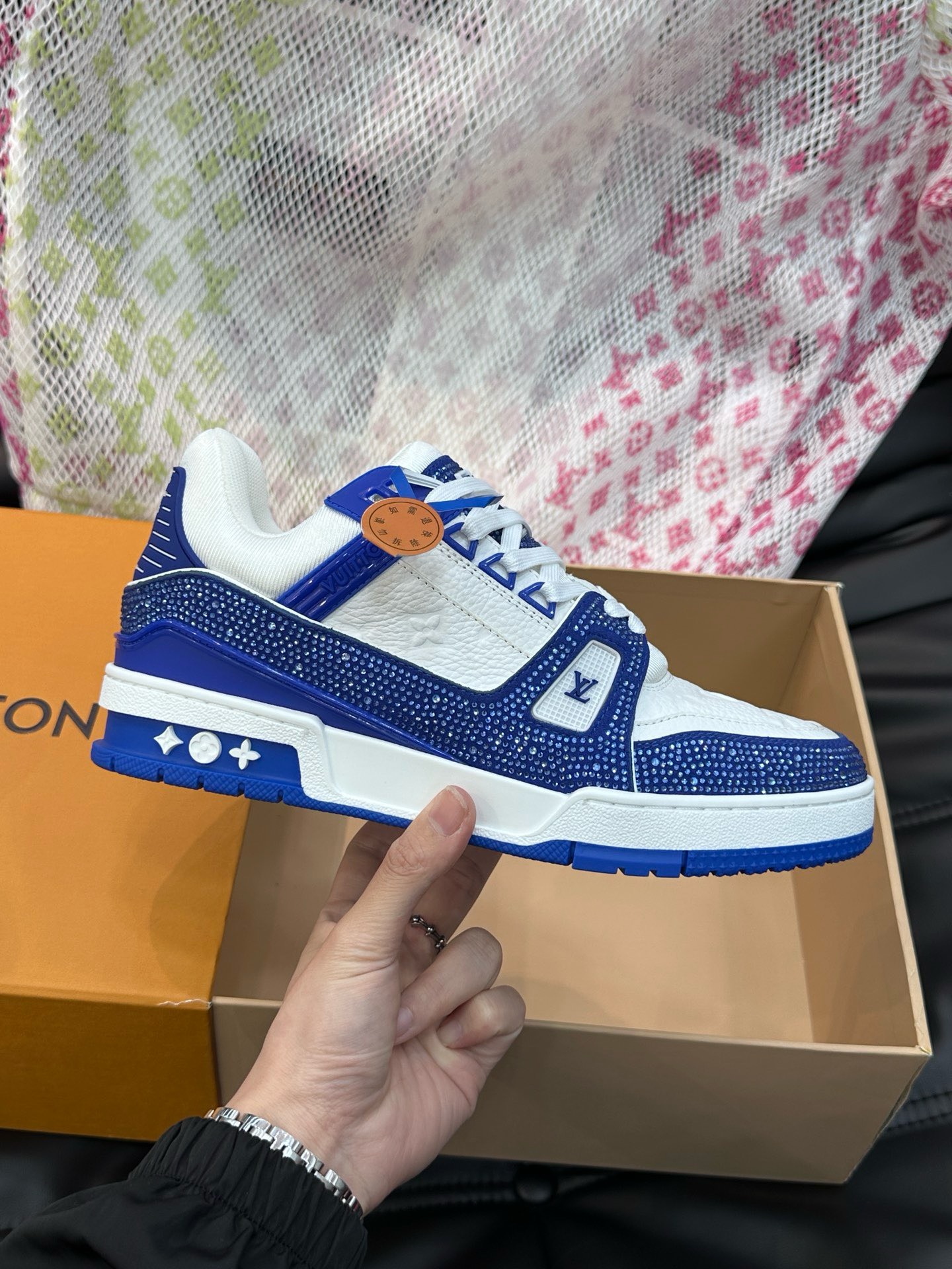 Bagsaa L0vis Vvtt0n Trainer Sneaker Blue crystals 