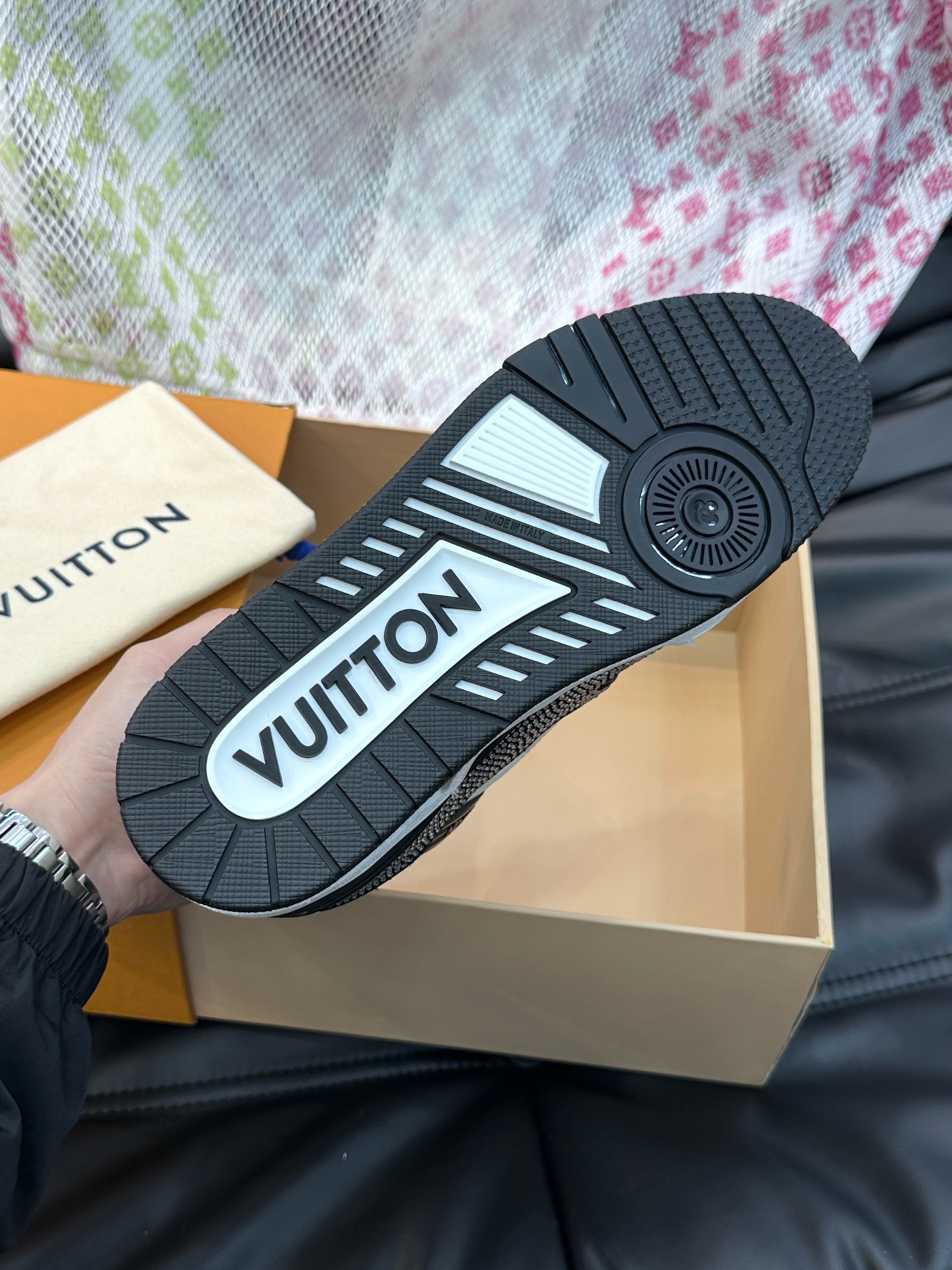 Bagsaa L0vis Vvtt0n Trainer Sneaker Black crystals