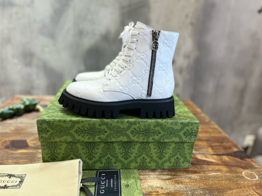 Bagsaaa Gvc*1 White GG Leather Boot