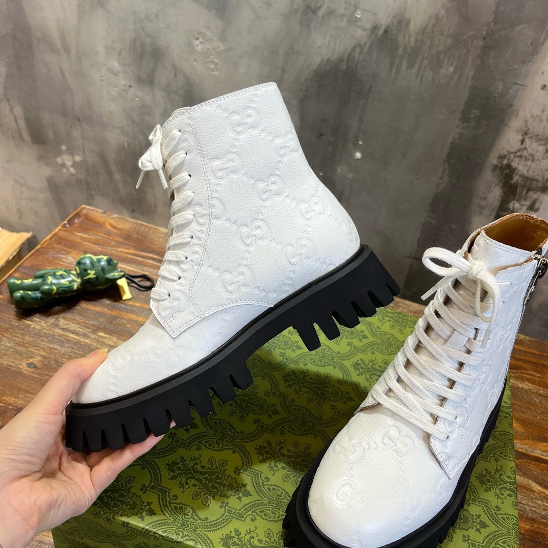 Bagsaaa Gvc*1 White GG Leather Boot