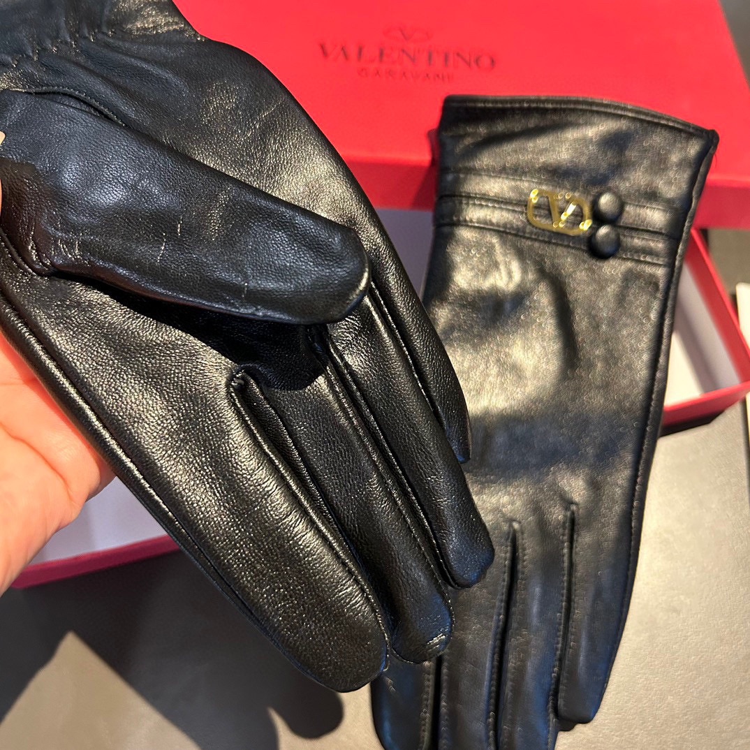 Bagsaaa Va1e*ntin0 Leather Black Gloves