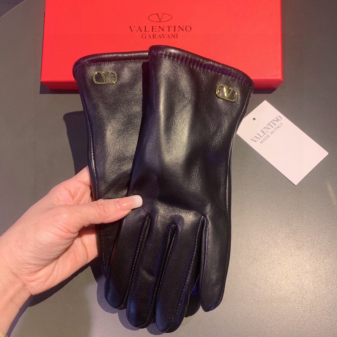 Bagsaaa Va1e*ntin0 Leather Black Gloves 02