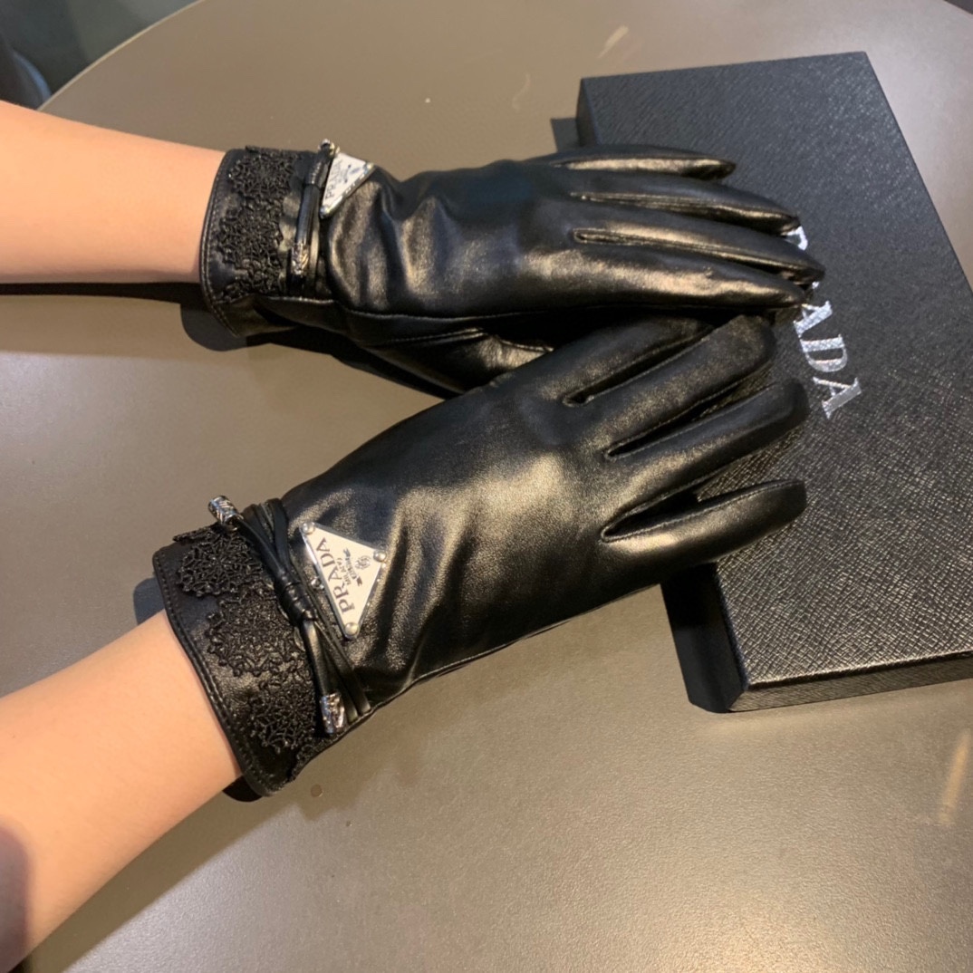 Bagsaaa Pra*a Black LEather Gloves