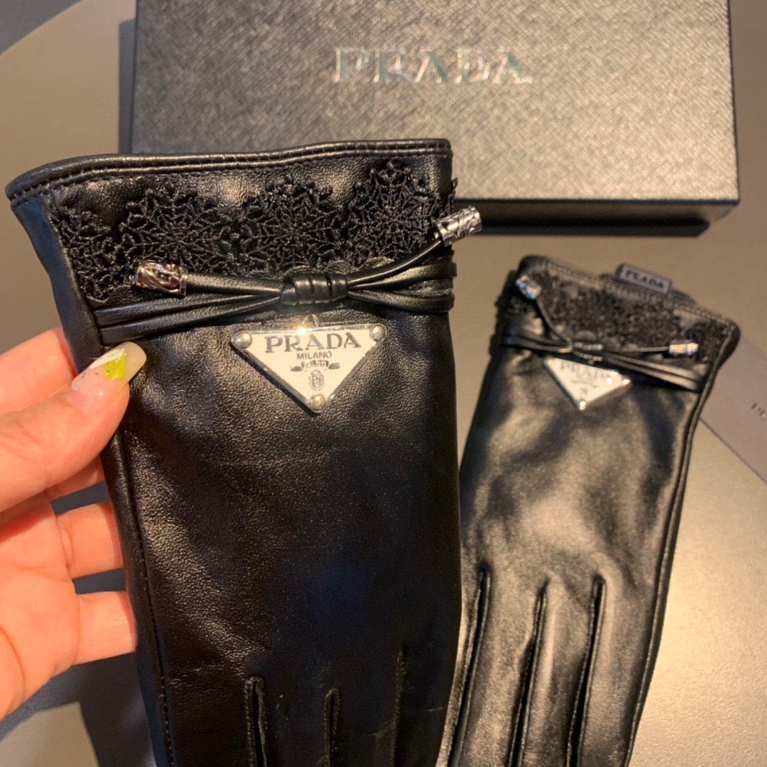 Bagsaaa Pra*a Black LEather Gloves