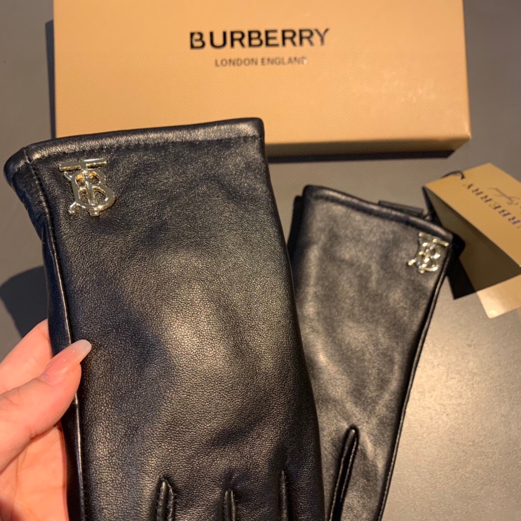 Bagsaaa Bv*b*rry Black Leather Gloves