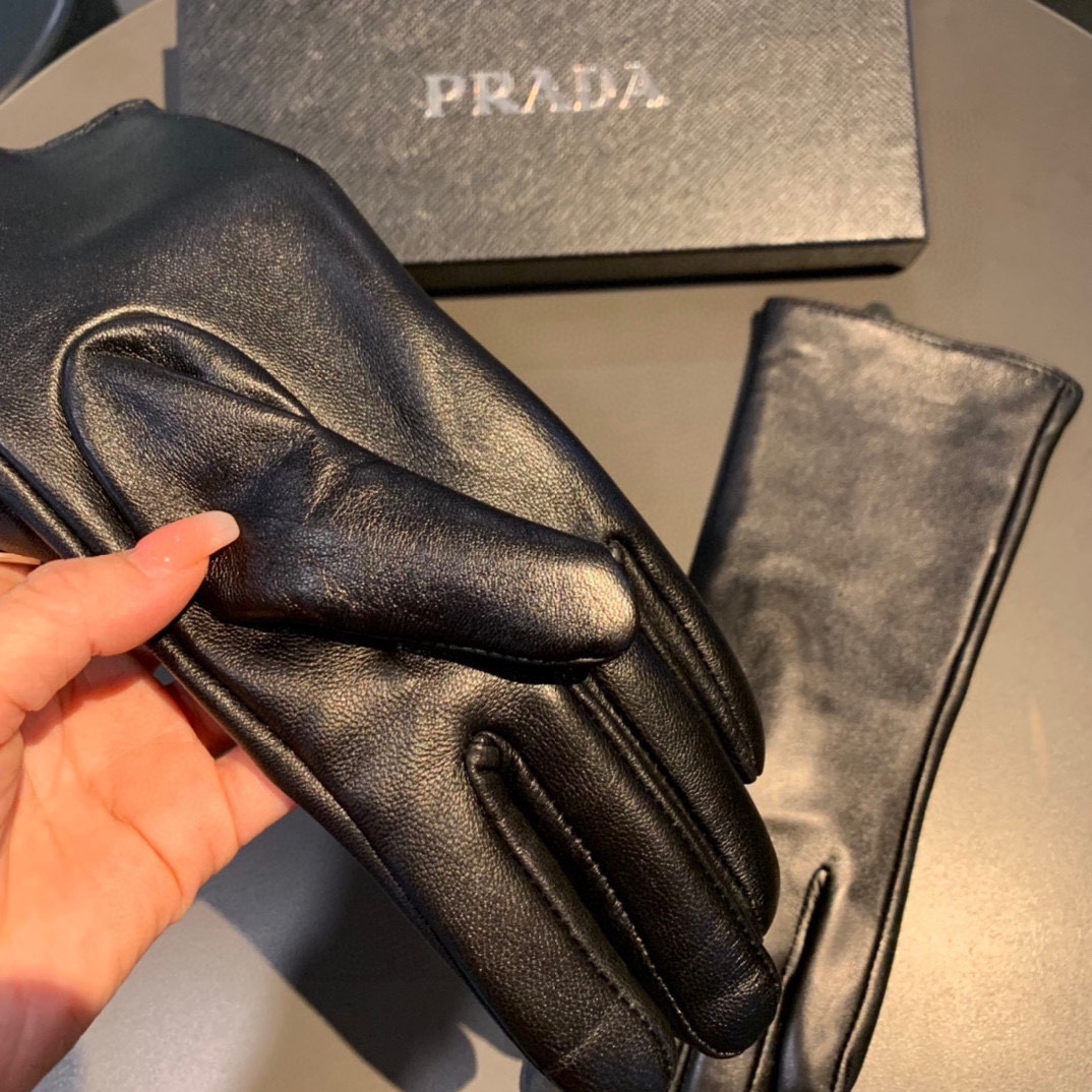 Bagsaaa Pra*a Nappa Leather Black Gloves With Pouch