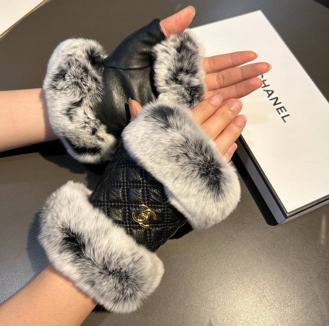 Bagsaaa Ch**el Half Finger White Fur Leather Gloves