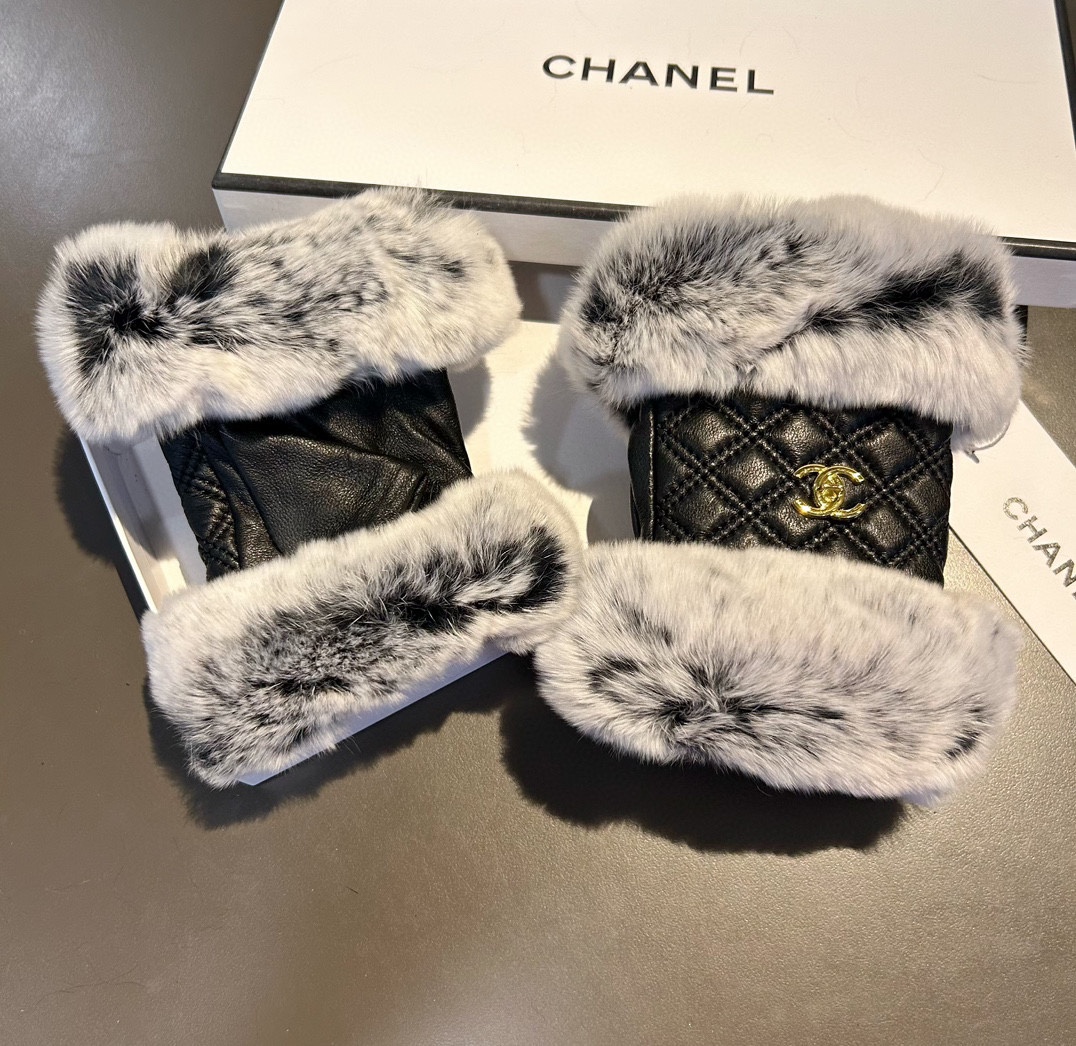 Bagsaaa Ch**el Half Finger White Fur Leather Gloves