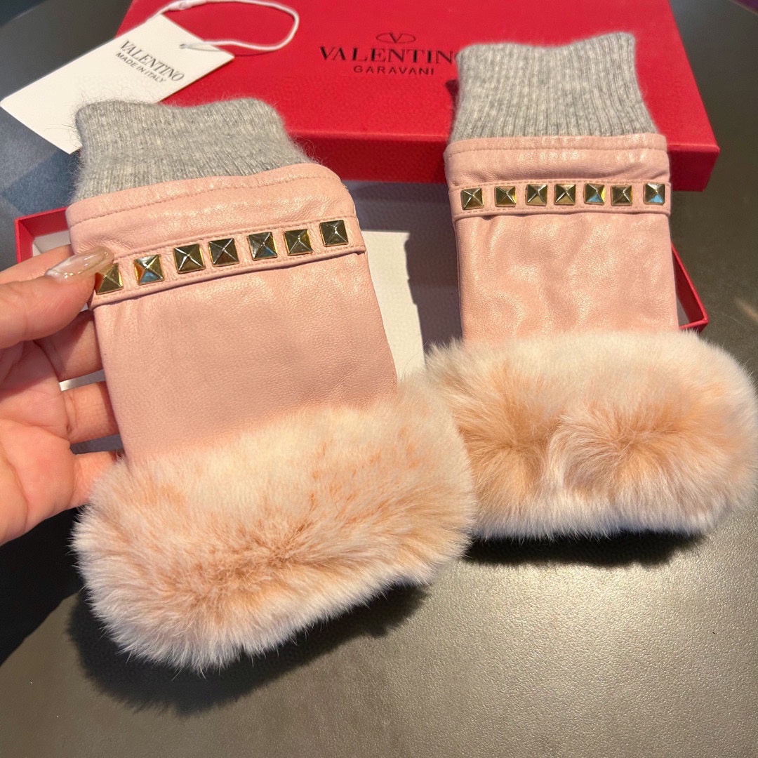 Bagsaaa Va1e*ntin0 Half Finger Fur Pink Leather Gloves