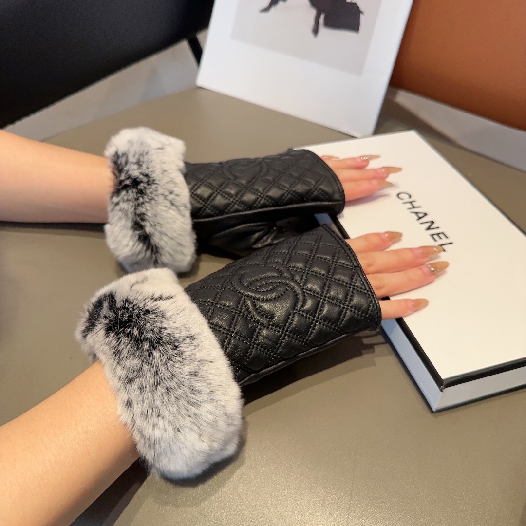 Bagsaaa Ch**el Half Finger White Fur Leather Gloves 04