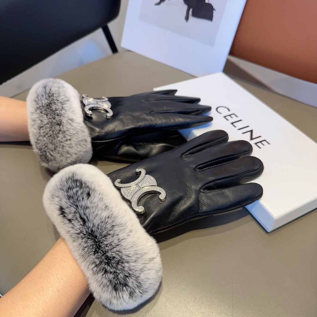 Bagsaaa Ce1i*e Black Leather Fur Gloves