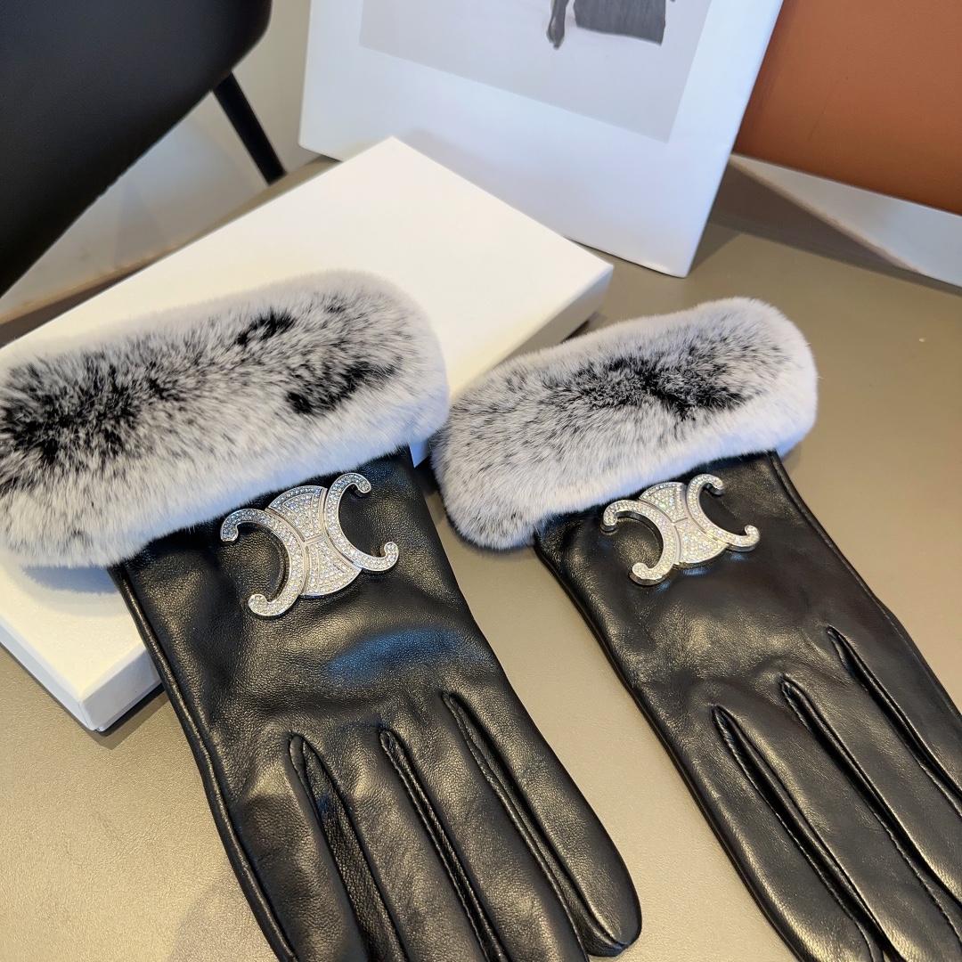 Bagsaaa Ce1i*e Black Leather Fur Gloves