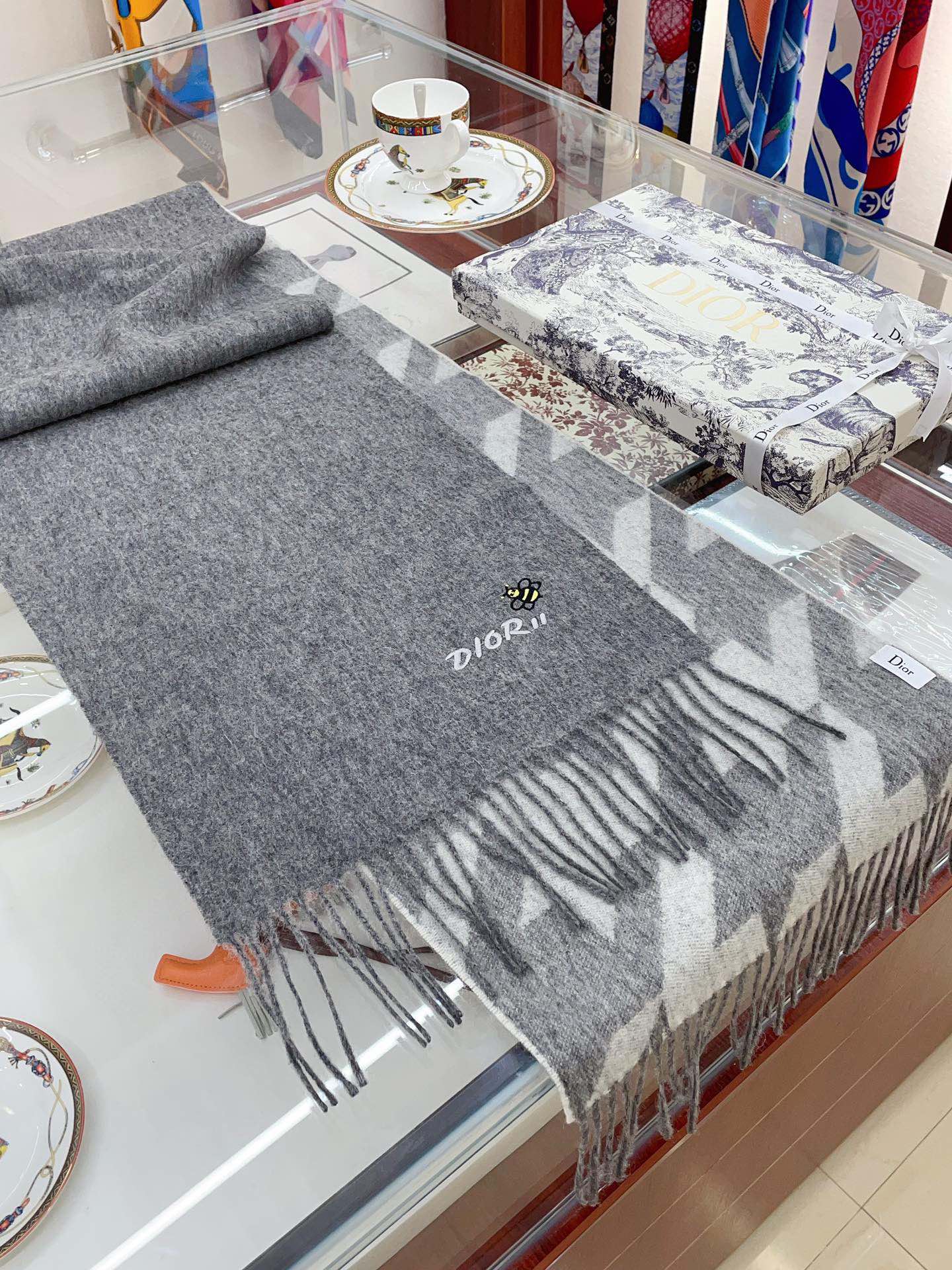 Bagsaaa D10r Scarf Houndstooth Pattern Grey - 35*180cm