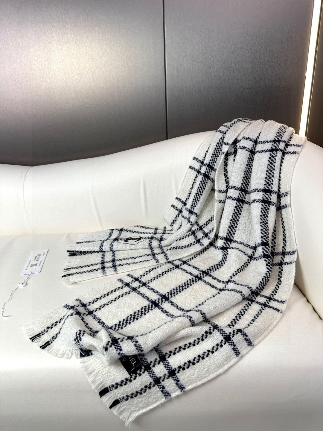 Bagsaaa Ch**el Scarf Striped White - 40x190cm