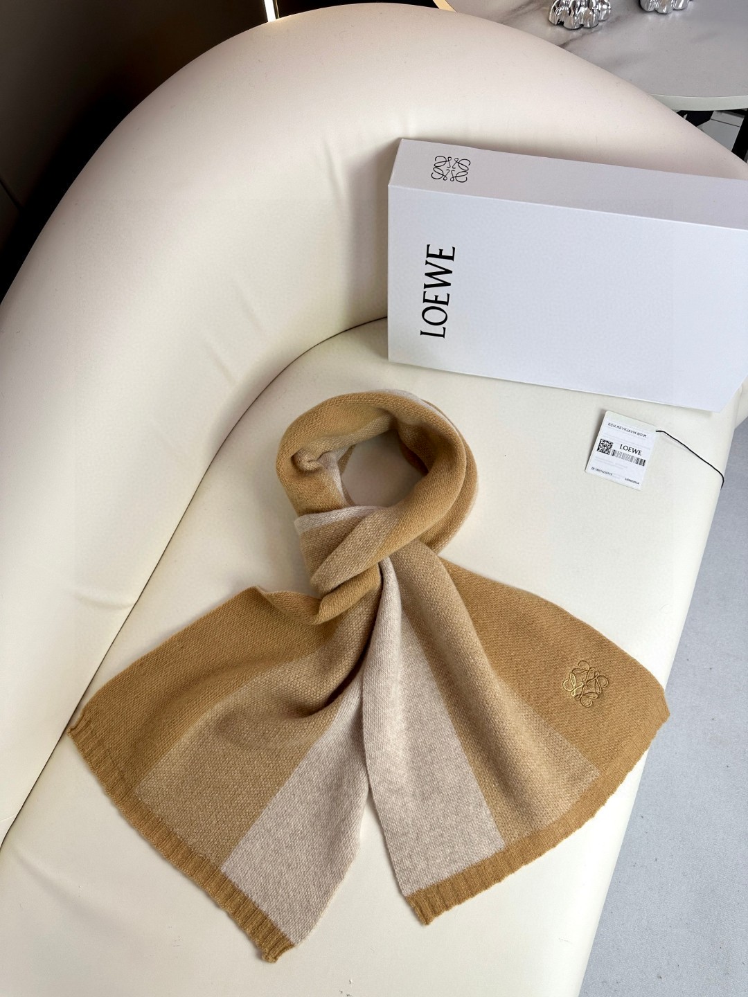 Bagsaaa L0ew* Scarf With 3 tones of Beige Color - 30*190cm