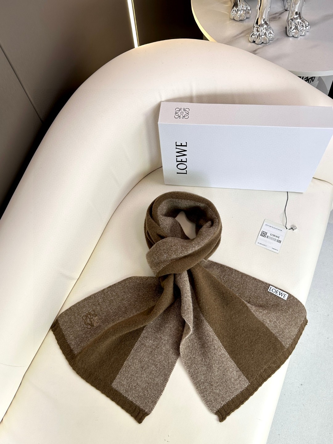 Bagsaaa L0ew* Scarf With 3 tones of Brown Color - 30*190cm