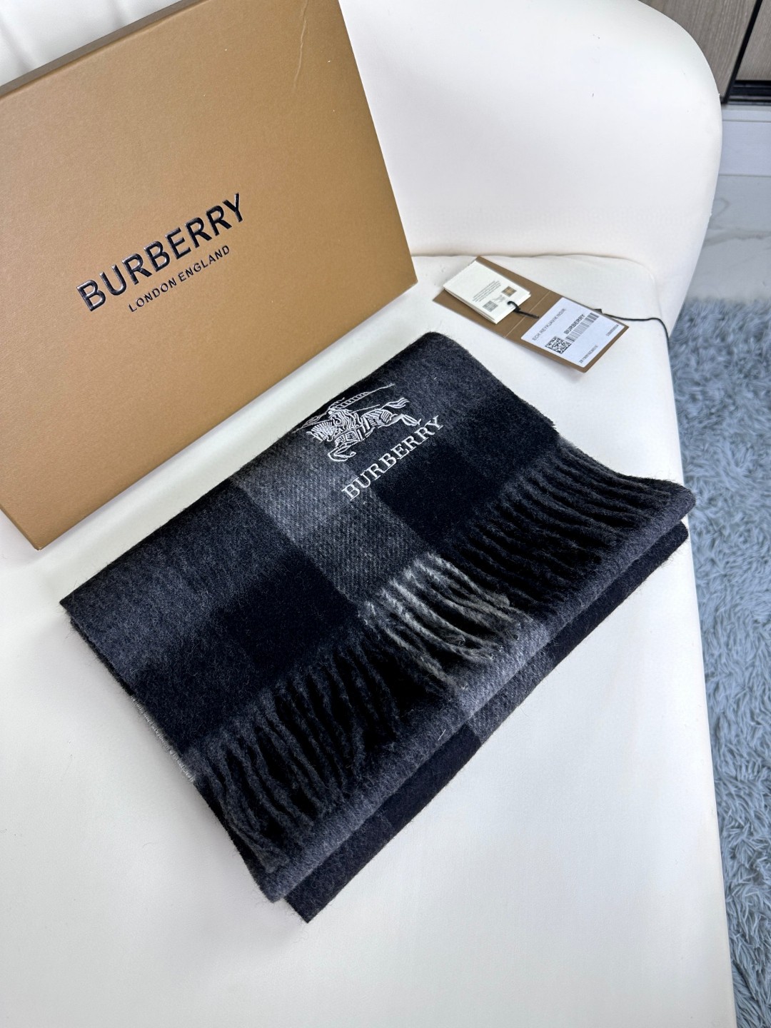Bagsaaa Bv*b*rry Black Scarf - 30x190 cm