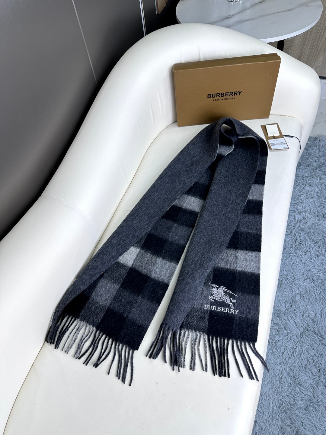 Bagsaaa Bv*b*rry Black Scarf - 30x190 cm