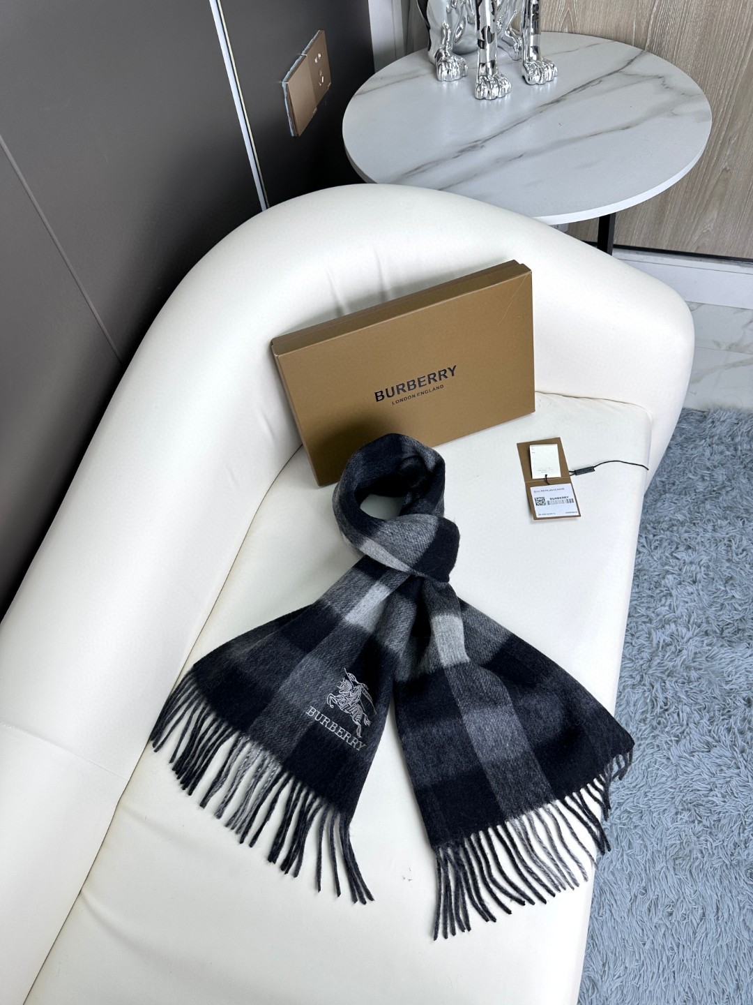Bagsaaa Bv*b*rry Black Scarf - 30x190 cm