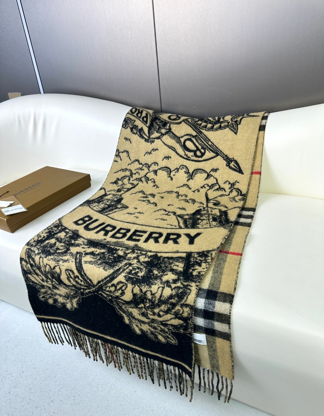 Bagsaaa Bv*b*rry Scarf - 230cmx50cm