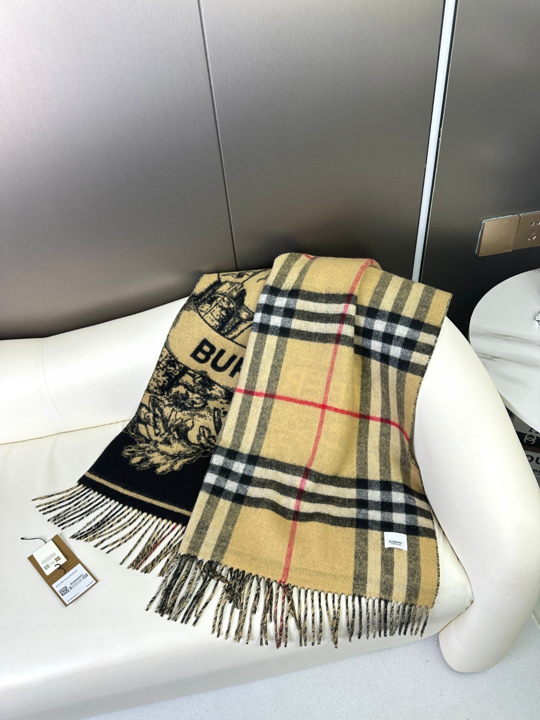 Bagsaaa Bv*b*rry Scarf - 230cmx50cm