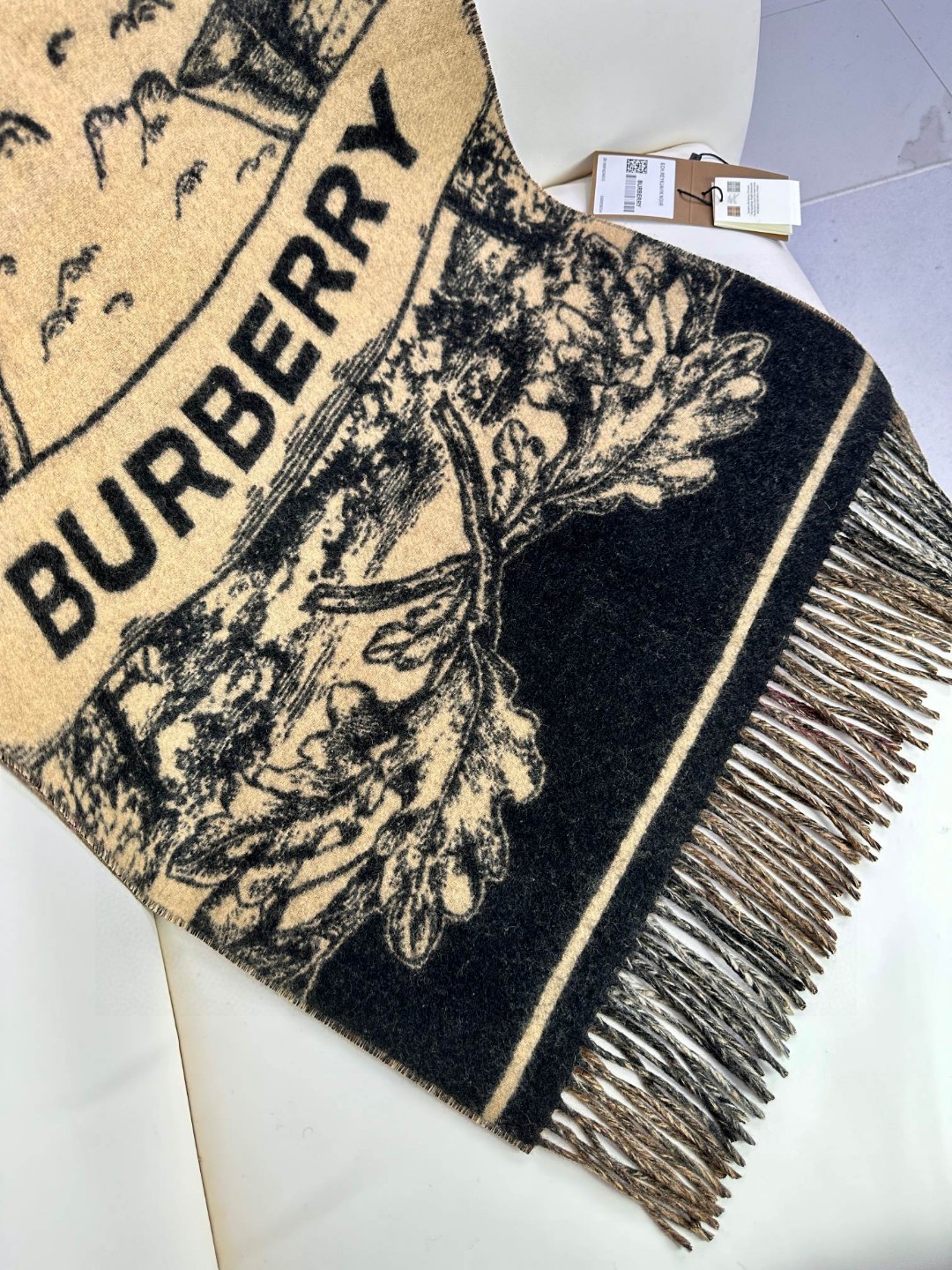 Bagsaaa Bv*b*rry Scarf Brown - 230cmx50cm