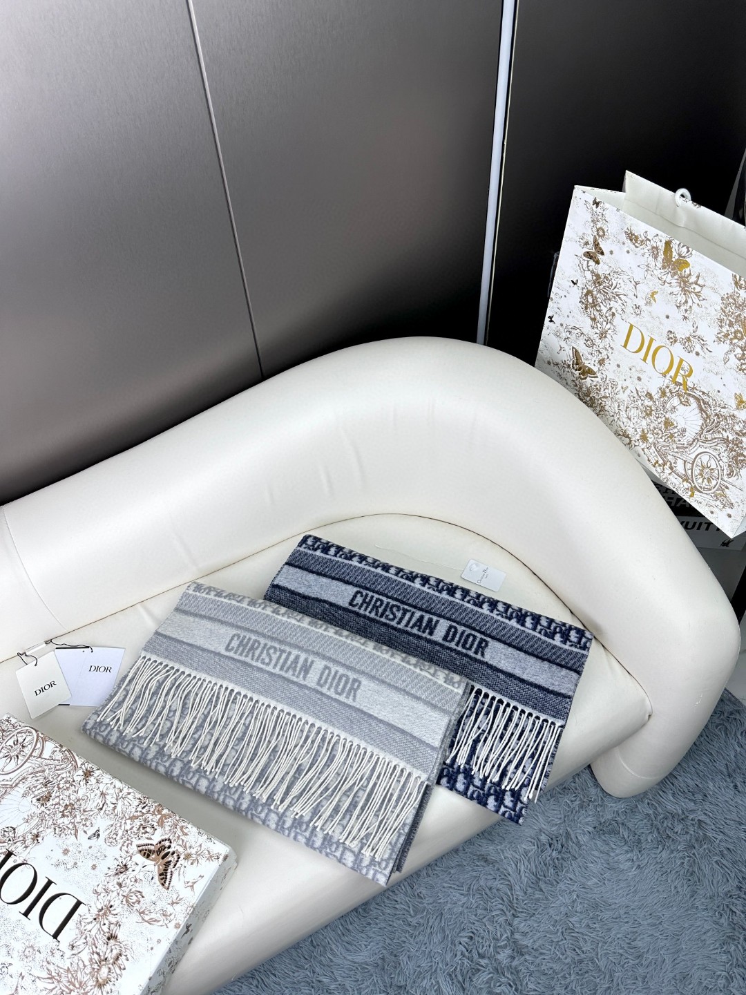 Bagsaaa D10r Oblique Scarf 