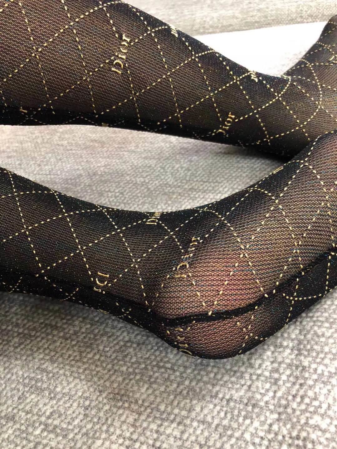 Bagsaaa D10r Black Tights With Gold Lines