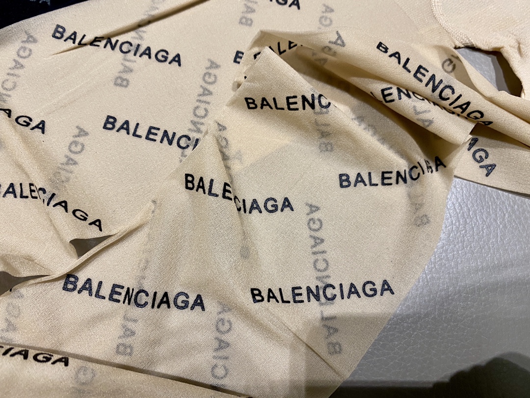 Bagsaaa Ba1en*iaga Black Tights 2 colors