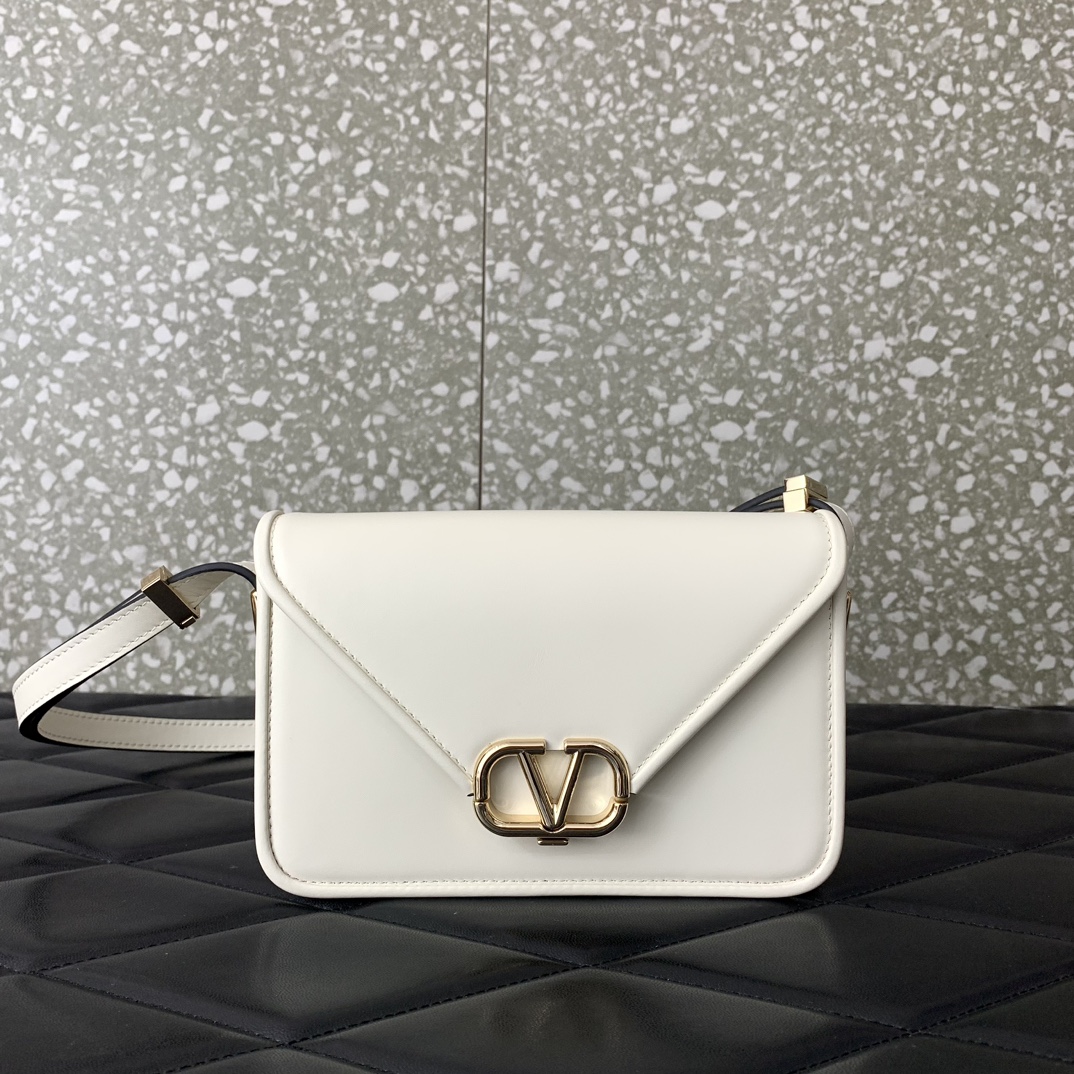 Bagsaaa Va1e*ntin0 Garavani Small Shoulder Letter Bag White - 19x12x6cm