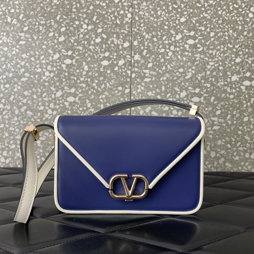 Bagsaaa Va1e*ntin0 Garavani Small Shoulder Letter Bag Blue - 19x12x6cm
