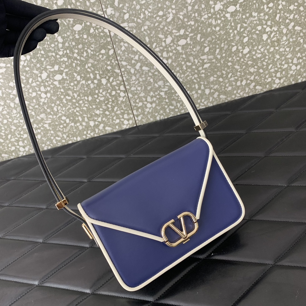 Bagsaaa Va1e*ntin0 Garavani Small Shoulder Letter Bag Blue - 19x12x6cm