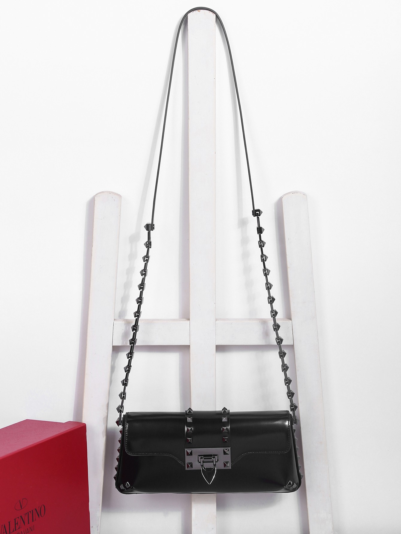 Bagsaaa Va1e*ntin0 Garavani Rockstud Shoulder Black Bag - 26x13 x7cm
