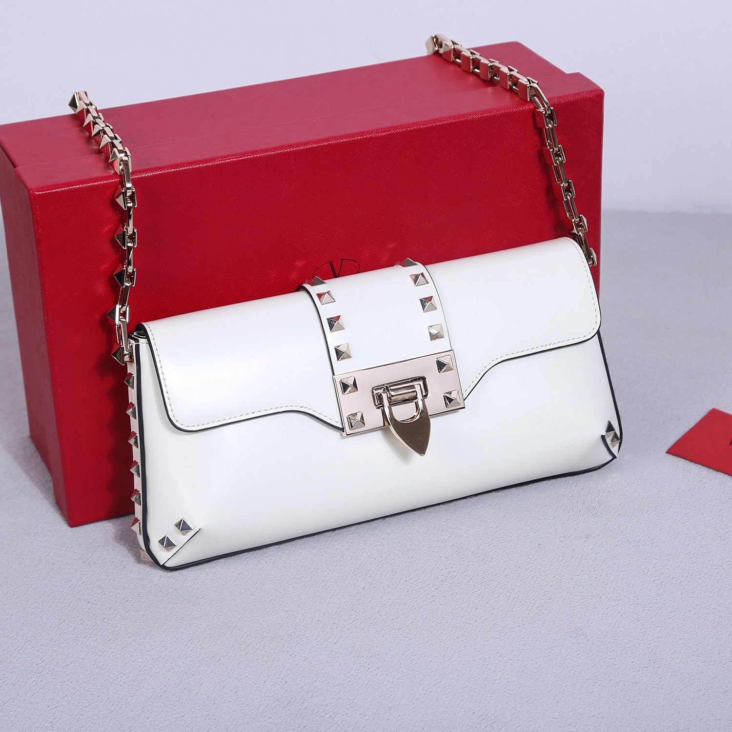Bagsaaa Va1e*ntin0 Garavani Rockstud Shoulder White Bag - 26x13 x7cm