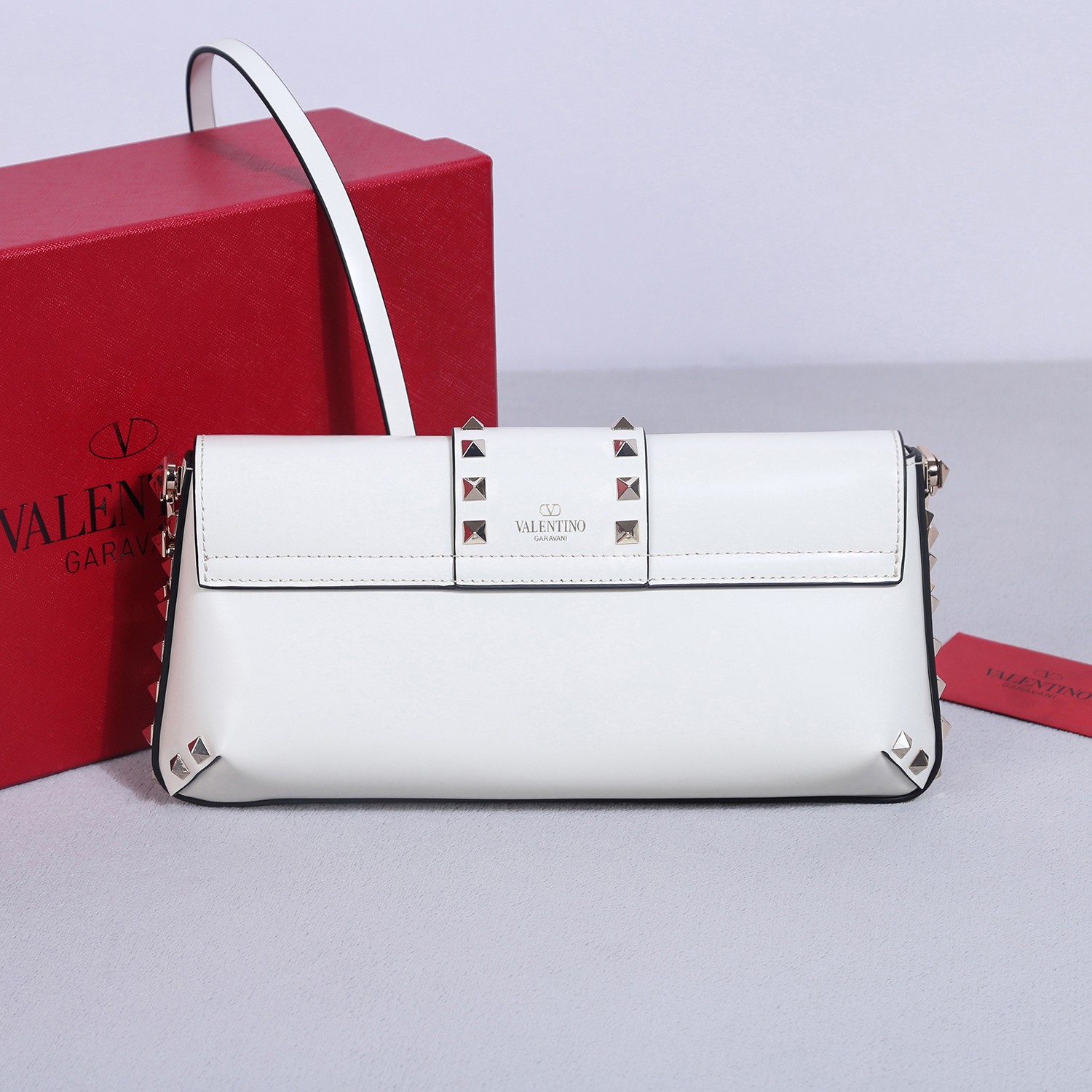 Bagsaaa Va1e*ntin0 Garavani Rockstud Shoulder White Bag - 26x13 x7cm