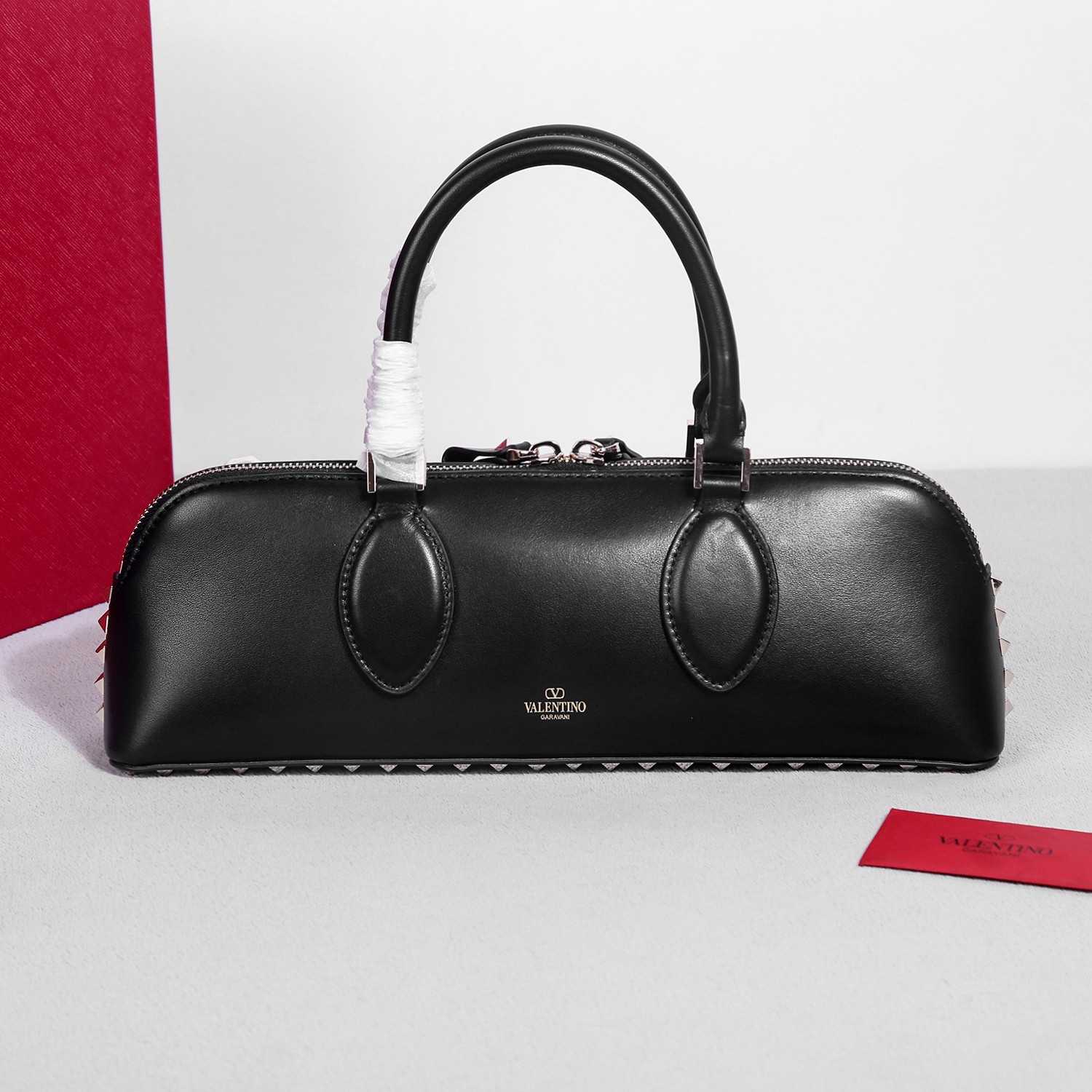 Bagsaaa Va1e*ntin0 garavani Rockstud E/W Calfskin Handbag Black -26 x 13 x 7cm