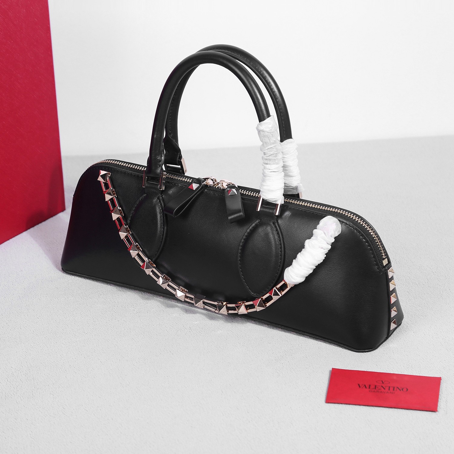 Bagsaaa Va1e*ntin0 garavani Rockstud E/W Calfskin Handbag Black -26 x 13 x 7cm