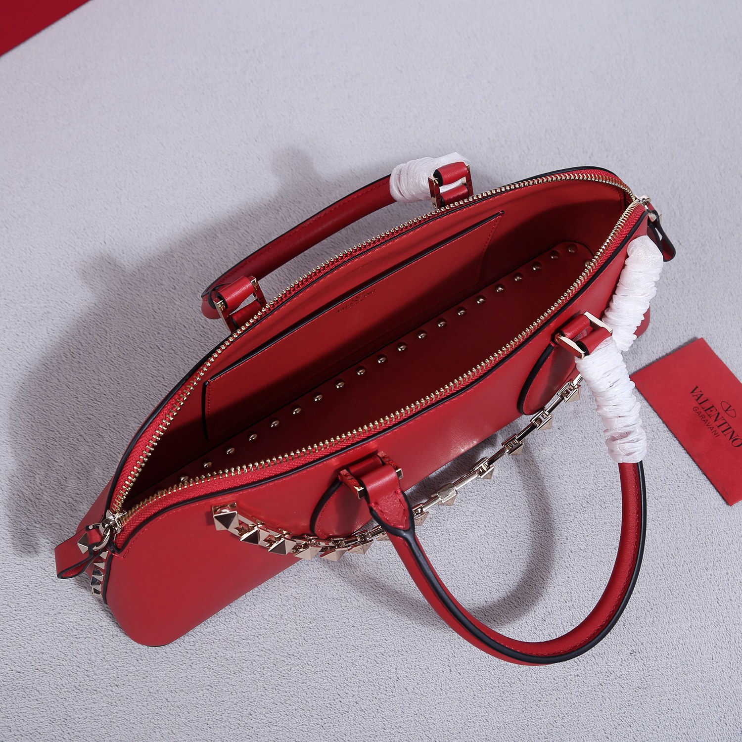 Bagsaaa Va1e*ntin0 garavani Rockstud E/W Calfskin Handbag Red - 26 x 13 x 7cm