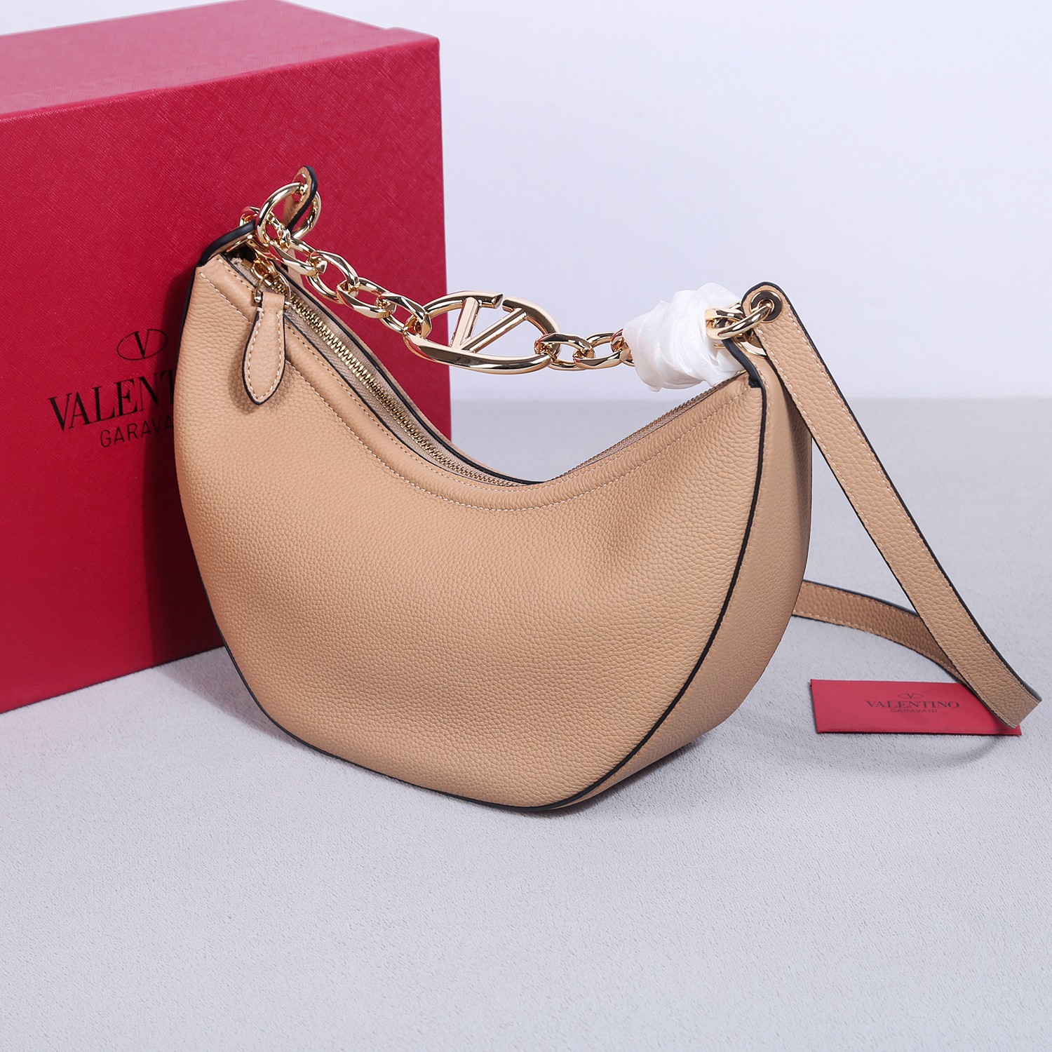 Bagsaaa Va1e*ntin0 Small Vlogo Moon Hobo Bag In Leather With Chain Beige - 29x 23x11cm