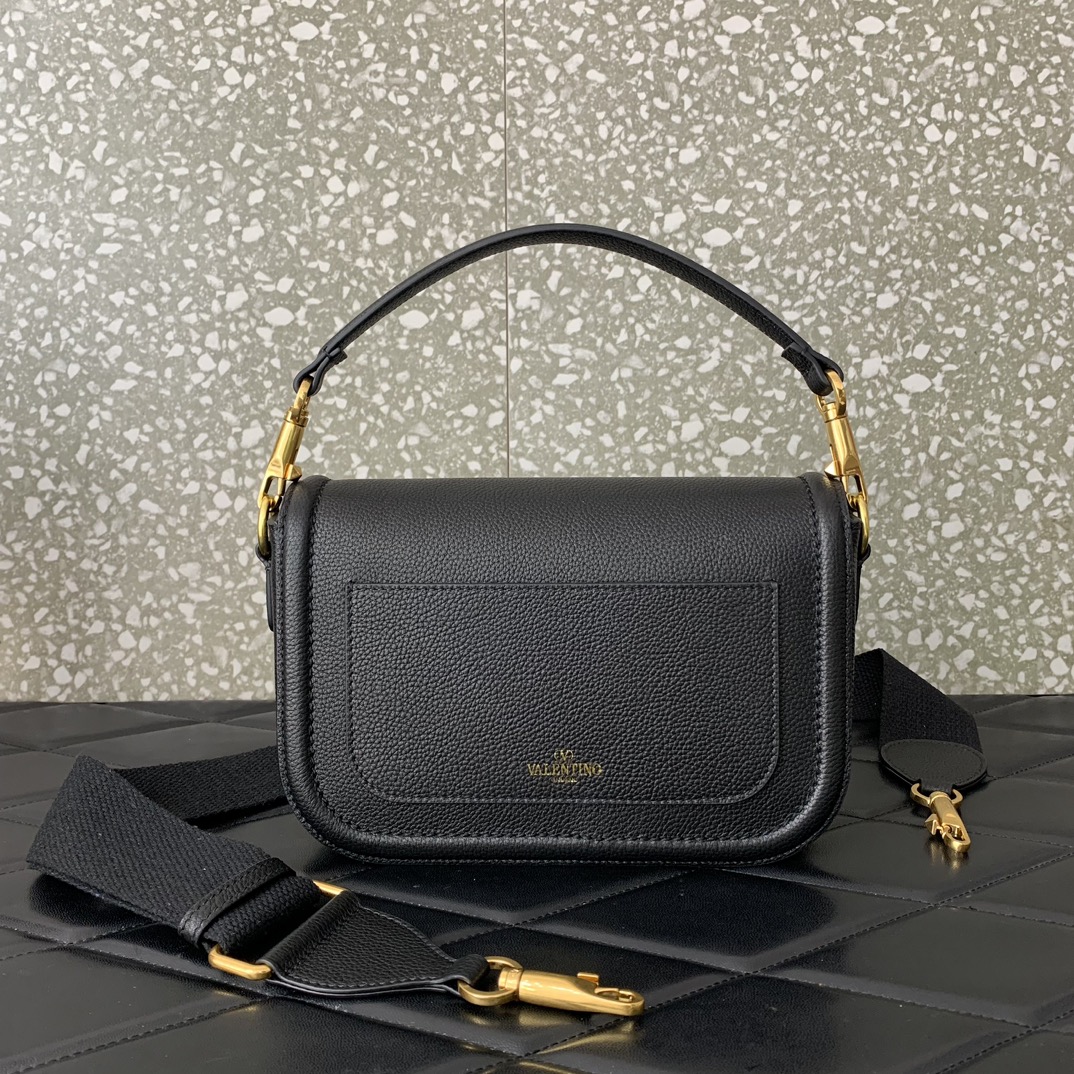 Bagsaaa Va1e*ntin0 Garavani Alltime leather shoulder bag black - 23.5x18x8cm